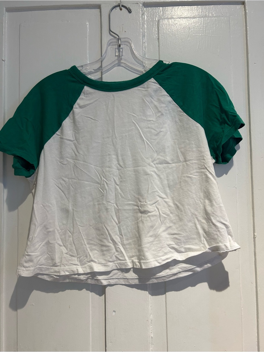 Green and white cropped boxy t shirt